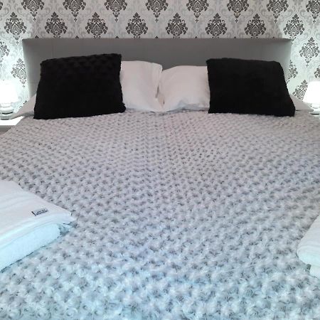 Apartament Reymonta Wrocław Exteriör bild
